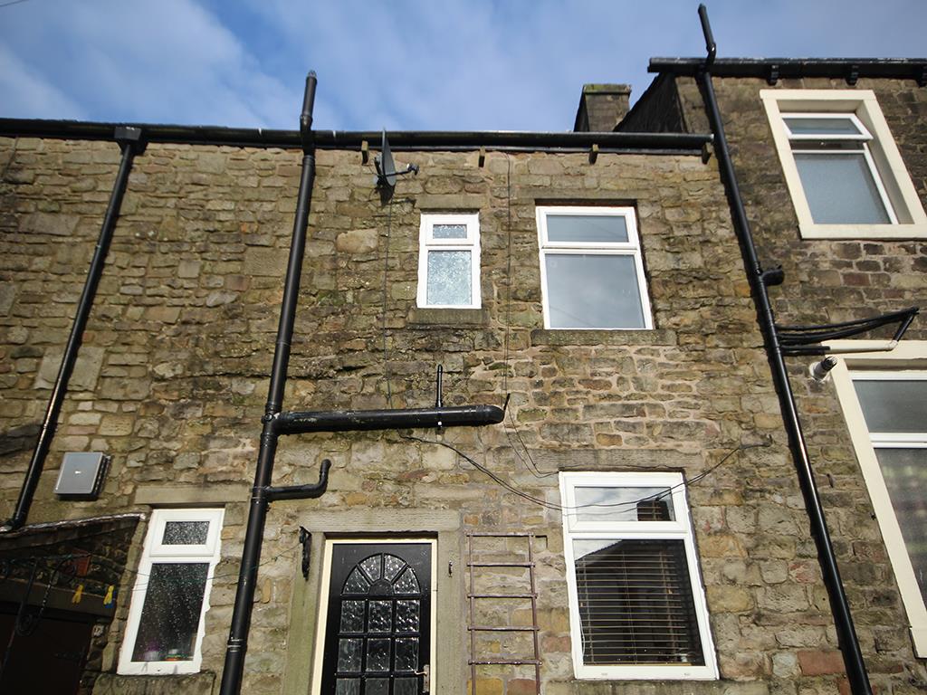 2 bedroom flat Let Agreed in Barnoldswick - IMG_5842.jpg